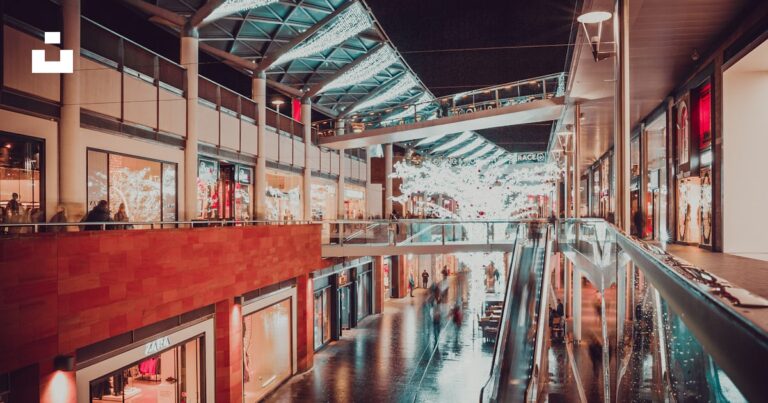Mall Media in the UAE: Reaching Shoppers at the Point of Decision